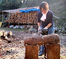 「粘土カフェ」の穴窯焼成